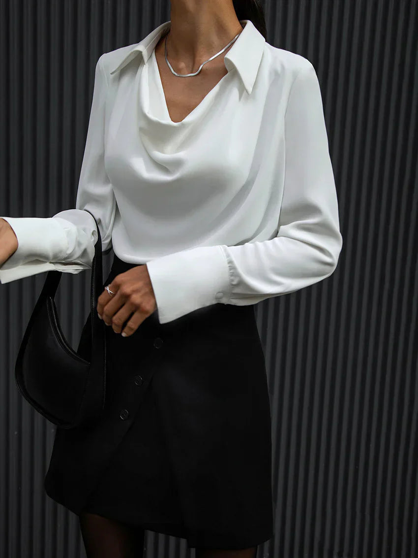 Elegante V-hals blouse met plooien