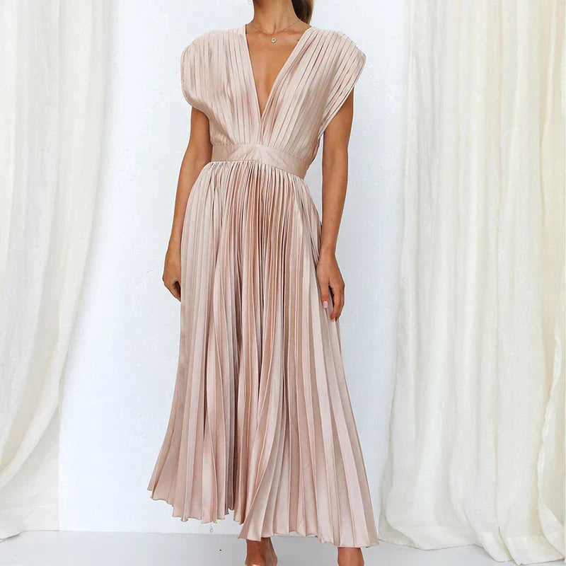 Elegant-Pleat Aroa Dress