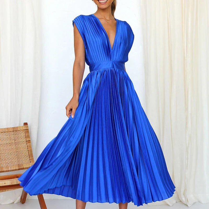Elegant-Pleat Aroa Dress