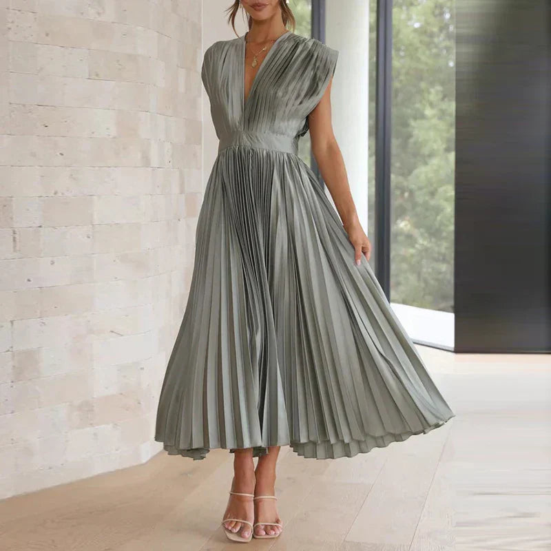 Elegant-Pleat Aroa Dress