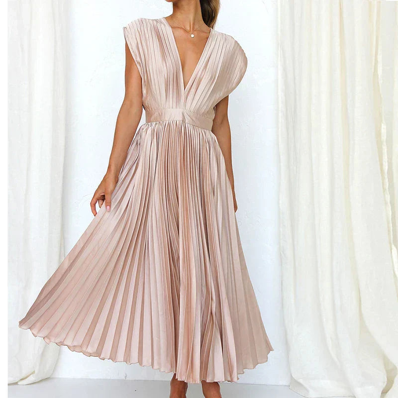 Elegant-Pleat Aroa Dress