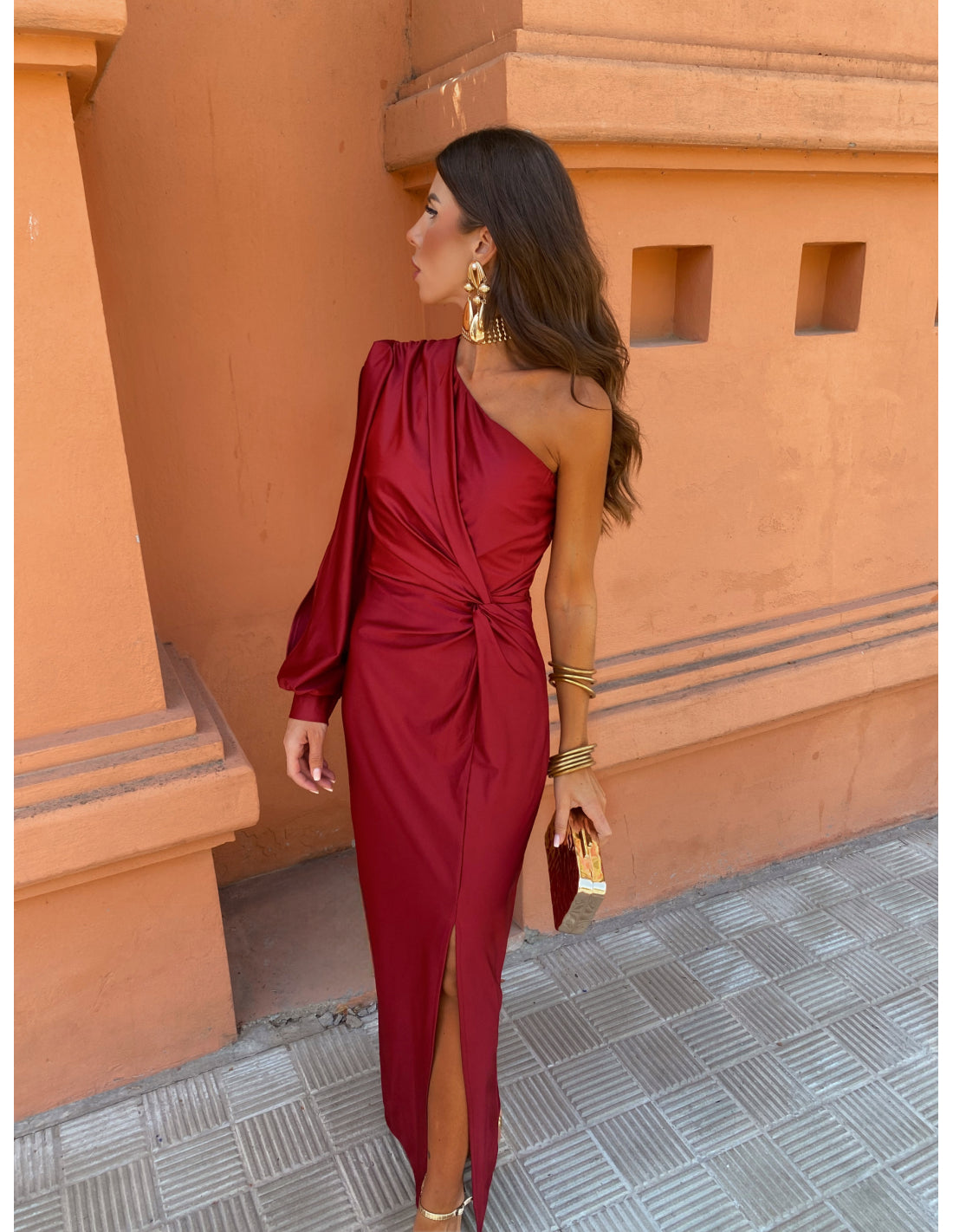 Elegant One-Shoulder Dress